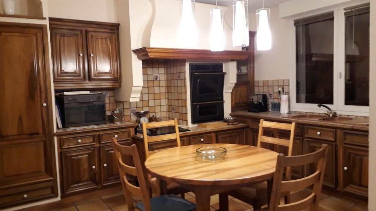 Villa Avec Vue Biviers Екстер'єр фото